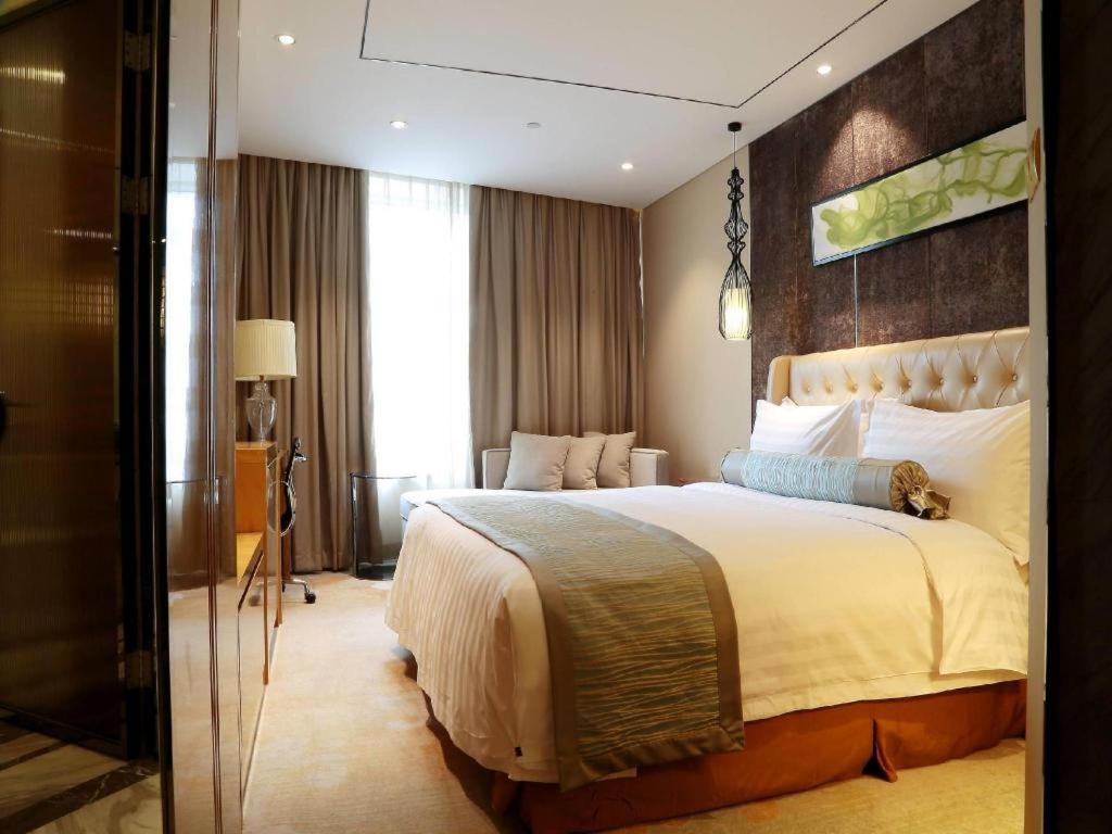 Lia! Beijing Hotel Ngoại thất bức ảnh